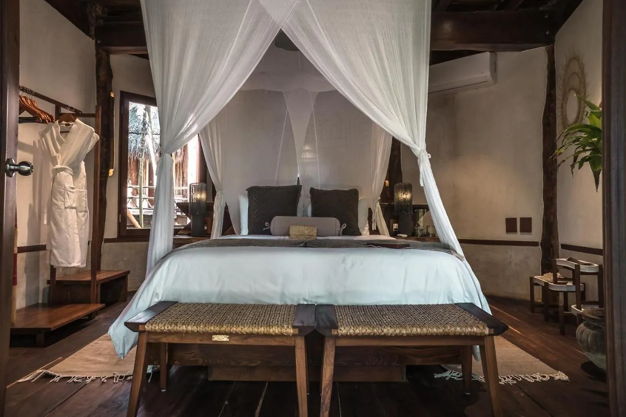 Delek Tulum Hotel