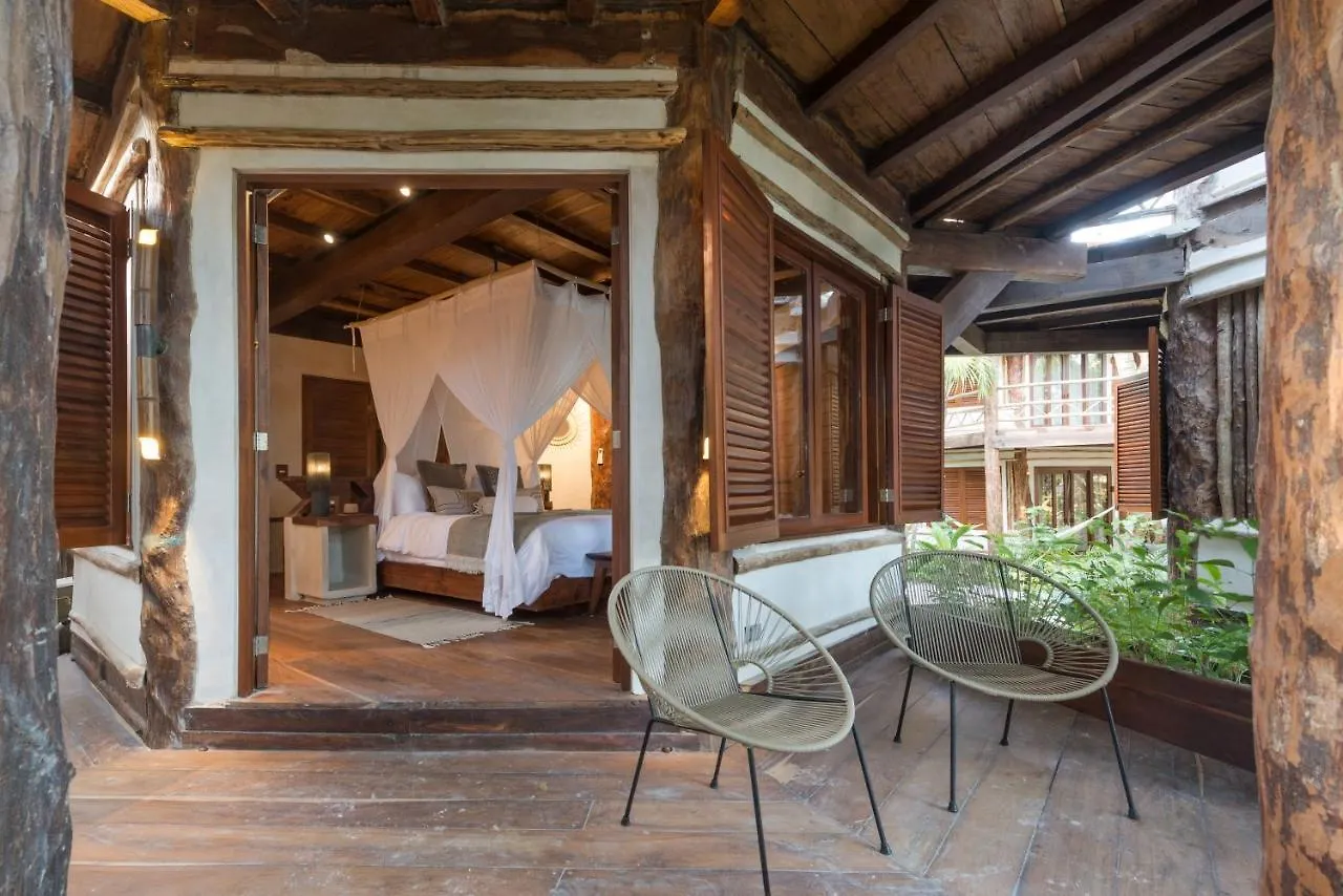 Delek Tulum Hotel