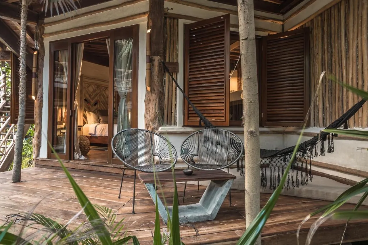 Delek Tulum Hotel