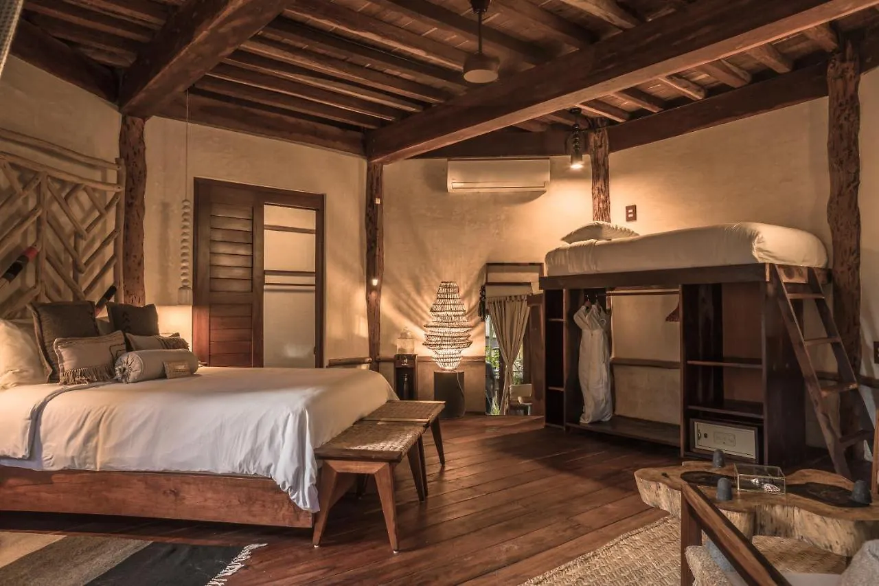 Delek Tulum Hotel