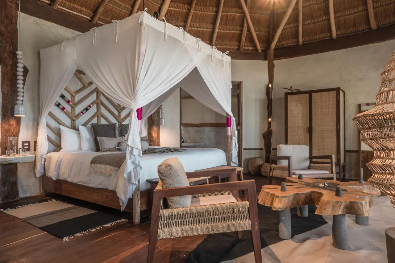 Delek Tulum Hotel