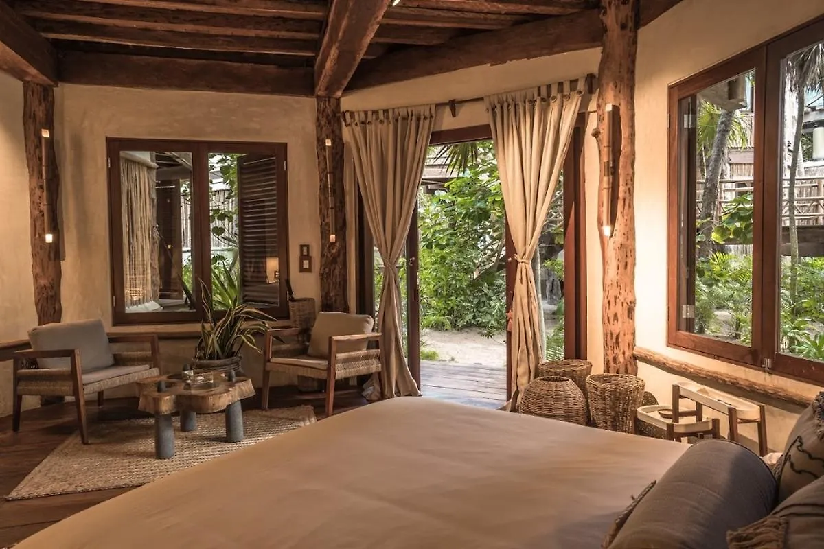 Delek Tulum Hotel