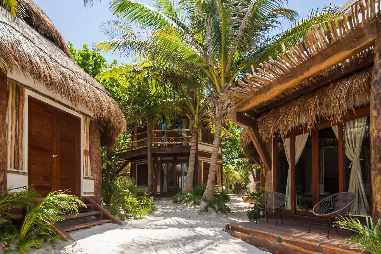 Delek Tulum Hotel