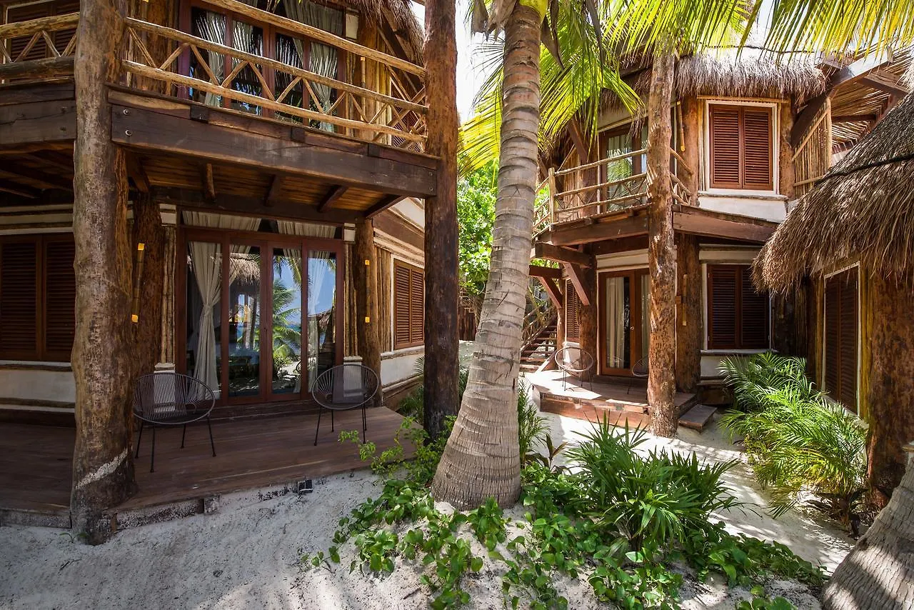 Delek Tulum Hotel