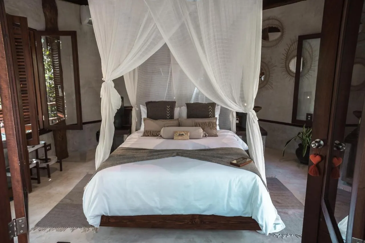 Delek Tulum Hotel