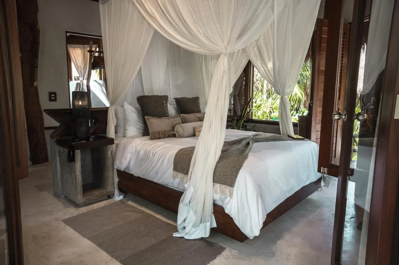 Delek Tulum Hotel